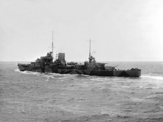 File:British light cruiser HMS Leander (75) underway at sea in 1945.jpg